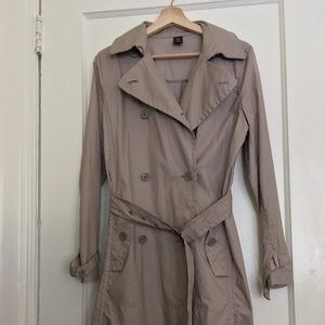 GAP light grey trench